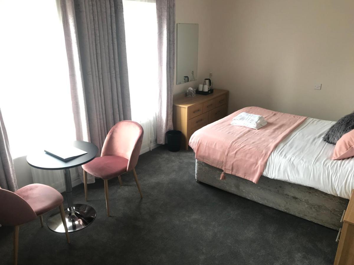 Killead House Hotel Aldergrove Eksteriør billede